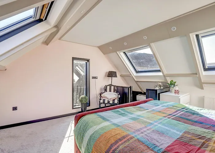 Huize Wees Nobel In Het Centrum Oud Beijerland Dicht Bij Rotterdam Oud-Beijerland