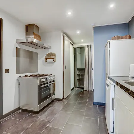 Huize Wees Nobel In Het Centrum Oud Beijerland Dicht Bij Rotterdam 4* Oud-Beijerland