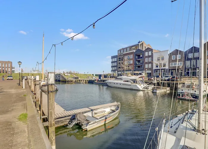 Huize Wees Nobel In Het Centrum Oud Beijerland Dicht Bij Rotterdam