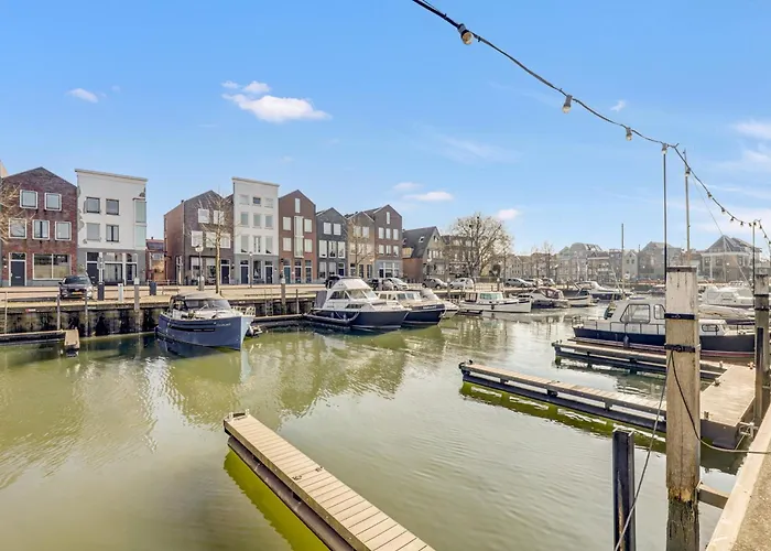 Huize Wees Nobel In Het Centrum Oud Beijerland Dicht Bij Rotterdam Oud-Beijerland