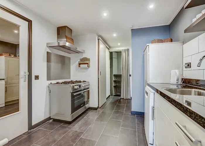 Huize Wees Nobel In Het Centrum Oud Beijerland Dicht Bij Rotterdam 4* Oud-Beijerland