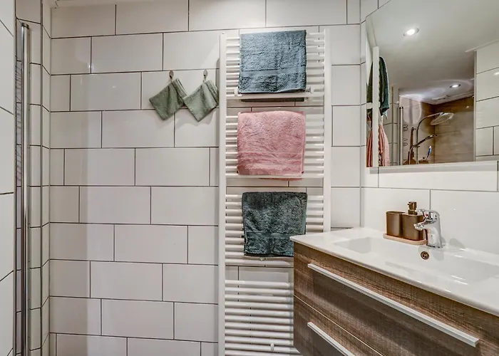 Huize Wees Nobel In Het Centrum Oud Beijerland Dicht Bij Rotterdam فندق مبيت وإفطار